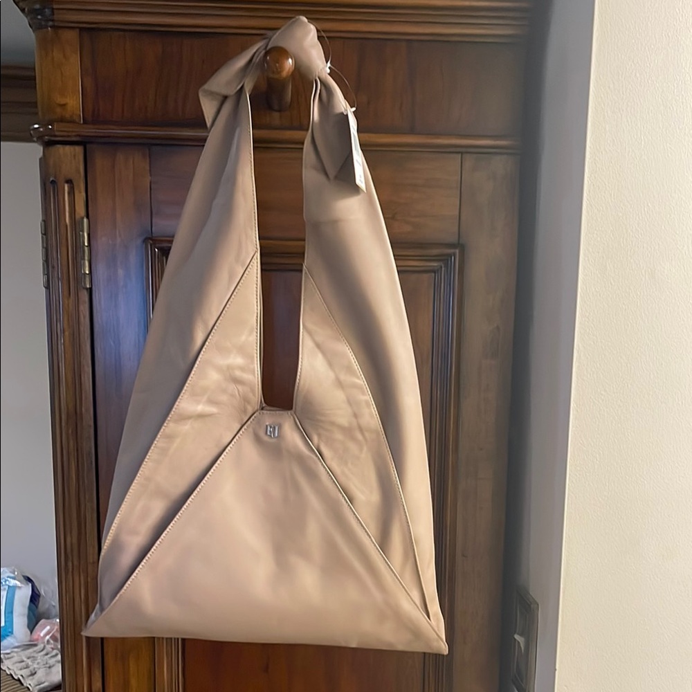 Eric Javits Taupe Leather Farrah Shoulder Bag Almondine NWT $475